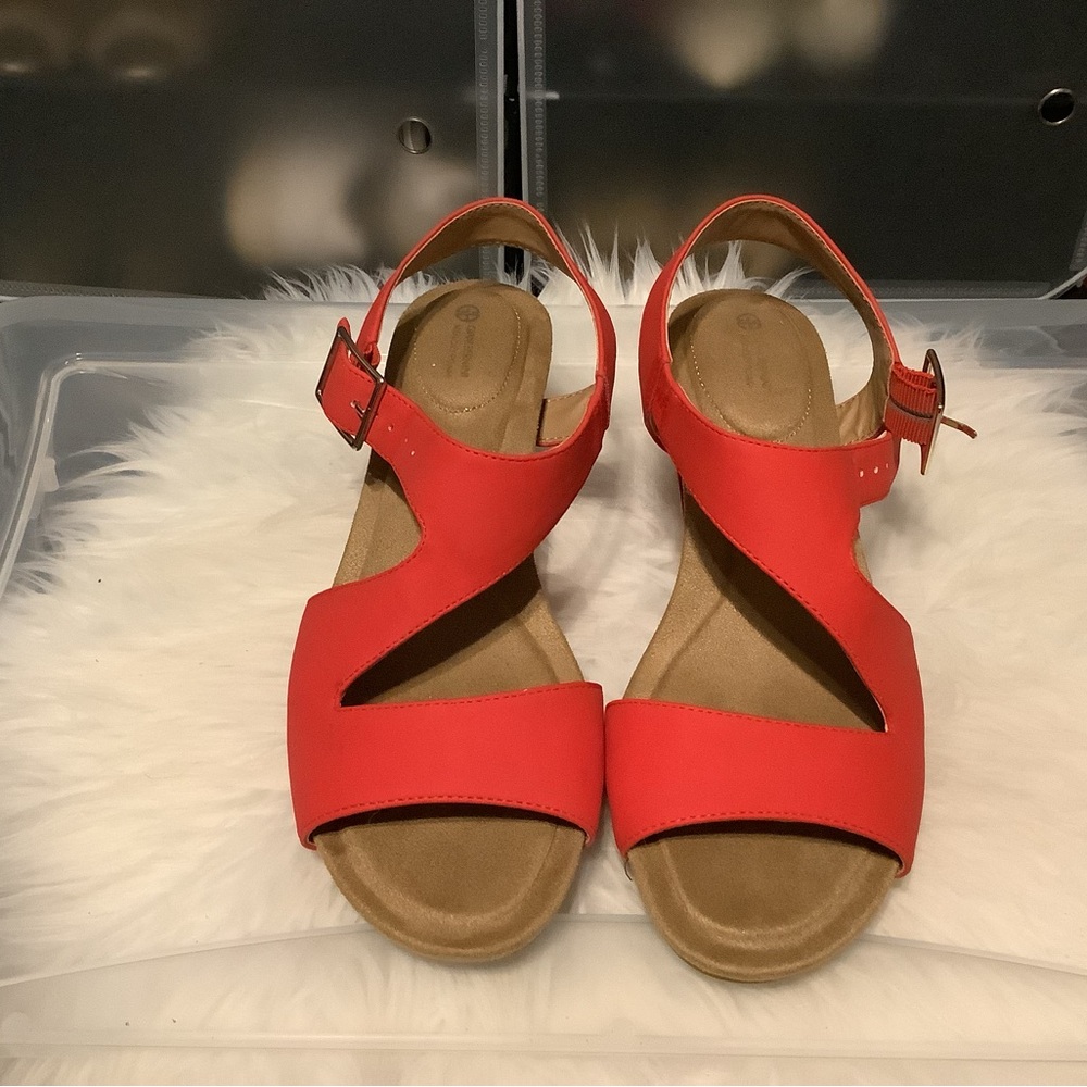 Red Ciani Bernini sandals